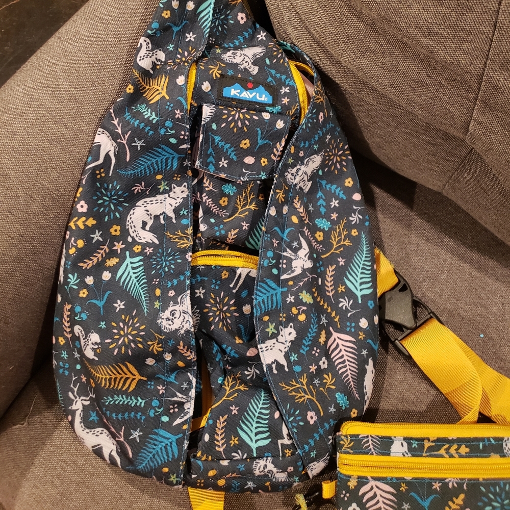 Kavu -Fairy Trail/Rope Bag & matching wristlet - SPOTLESS/NWOT